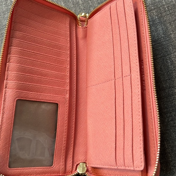 Michael Kors Ket set travel large continental wristlet wallet - Picture 5 of 9